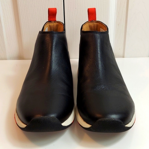Vionic | Shoes | Vionic Cosmic Cece Black Leather Sneaker Booties 9 | Poshmark